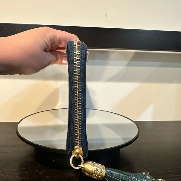 Cole Haan Travel Clutch Voyage Collection Moroccan Blue Large Zip Around Wallet - Picture 8 of 12